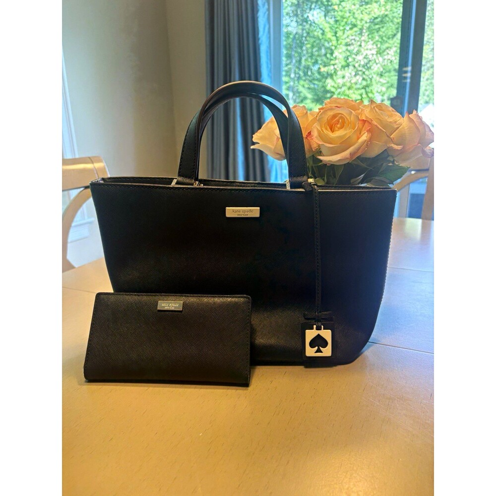 kate spade new york Black Tote w/ Wallet & Bag Charm, Gold Hardware, Pockets